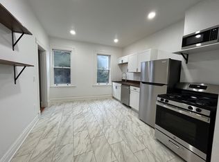 200 Kentucky Dr APT 2, Newport, KY