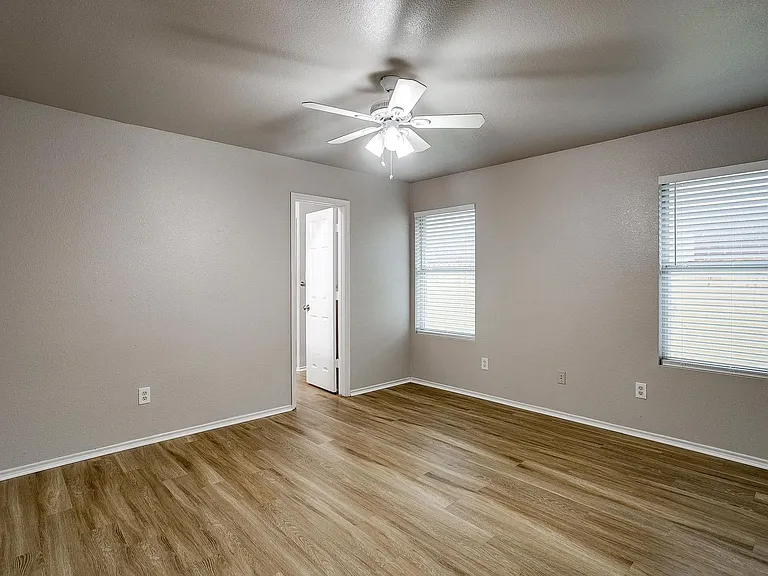 2616 Castle Rd — Photo 5