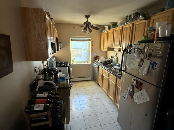 372 Valley St APT F3