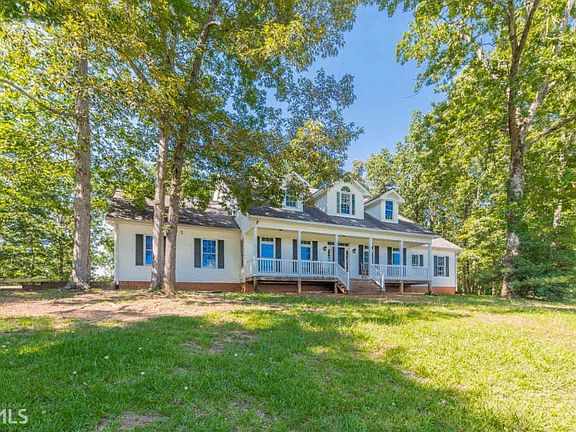 2nd image of 305 Stonehedge Dr