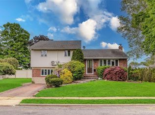 21 Westmoreland Dr, Jericho, NY 11753