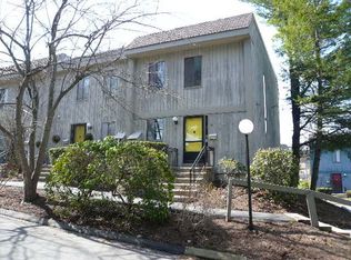 42 Scott Dr, Bloomfield, CT 06002
