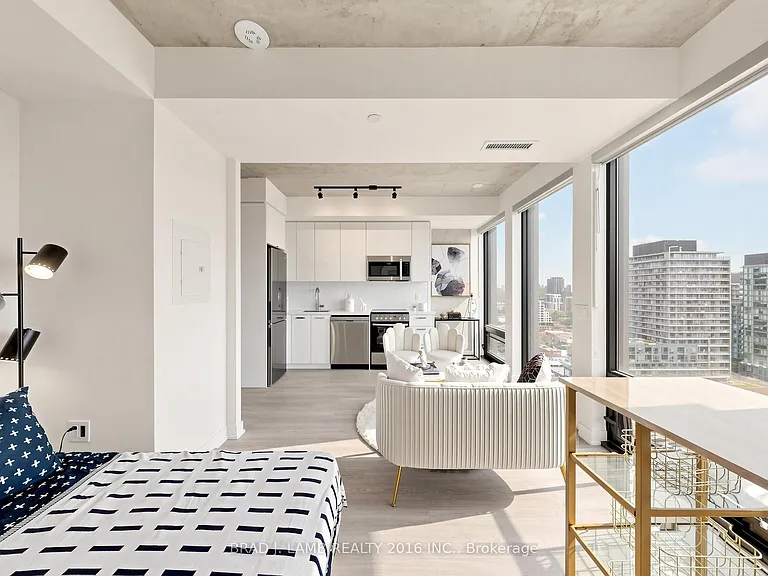 284 King St E #1908 — Photo 12