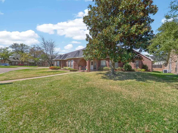 745 Fairmont Dr, Tyler, TX 75701