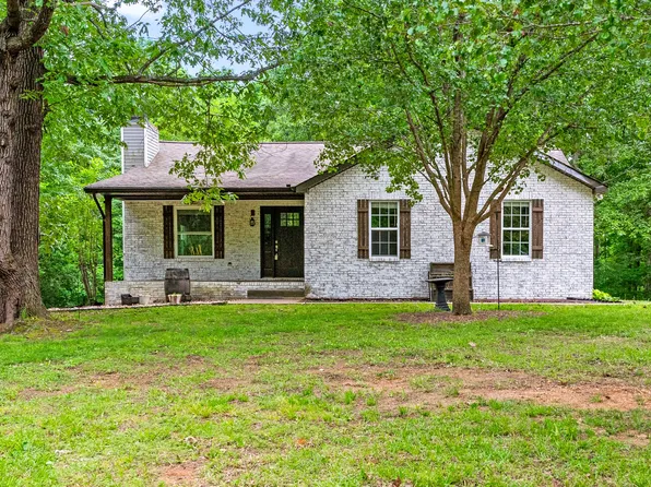 3270 Lylewood Rd, Woodlawn, TN 37191