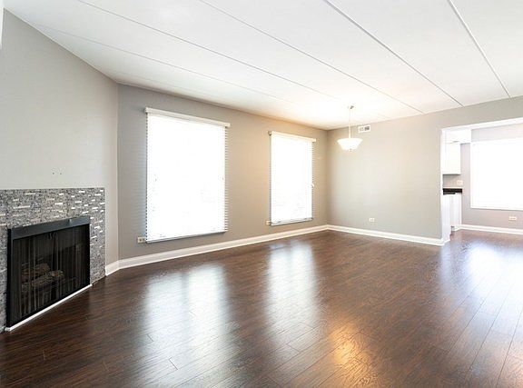 2nd image of 13531 S Lamon Ave #208