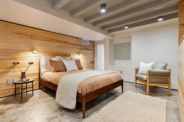 Sold by Compass | media 11