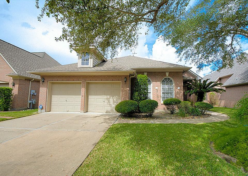 1st image of 13718 Aspen Cove Dr