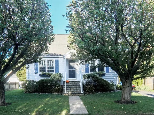 115 James St, Fairfield, CT 06824
