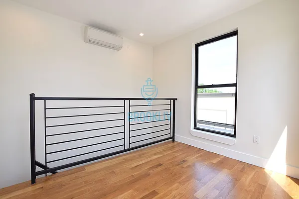 Rented by null | media 85