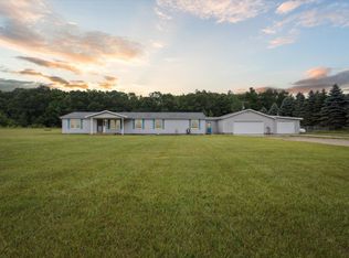 10638 Maple Hill Rd, Howard City, MI 49329