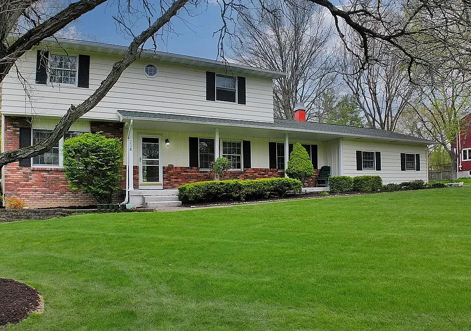 118 Simsbury Dr