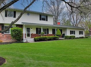 118 Simsbury Dr, Ithaca, NY 14850