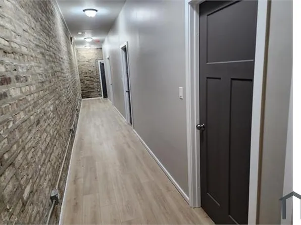 22 N Pulaski Rd #1R, Chicago, IL 60624