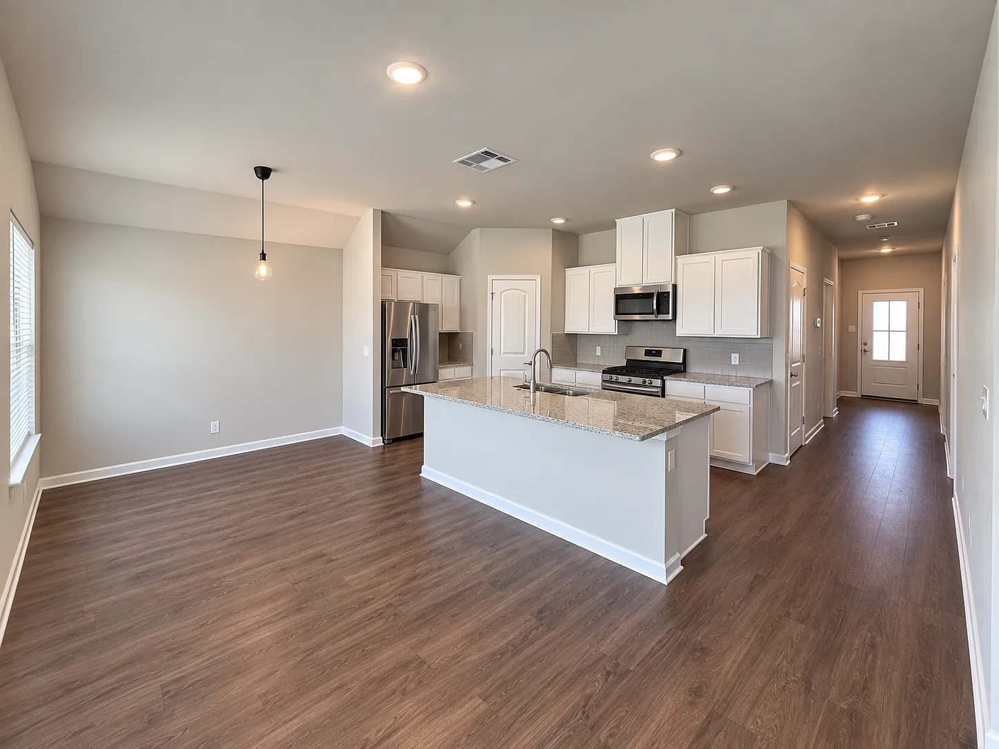 4 bed, 1836 sqft, $2,400 — Photo 3