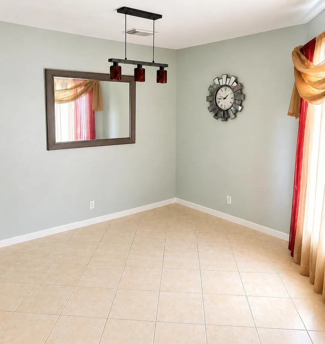 3 bed, 2.5 bath, 1627 sqft, $2,700 — Photo 2