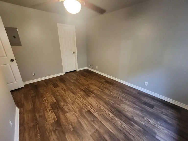 2714 Whitis Ave #A — Photo 18
