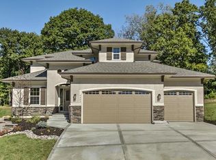9800 Apple Blossom Ln, Parkville, MO 64152