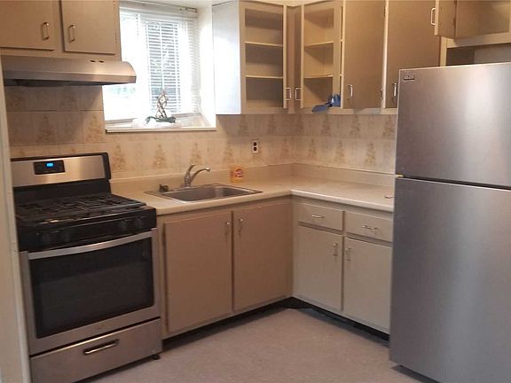 2nd image of 134-55 160th St Floor 1
