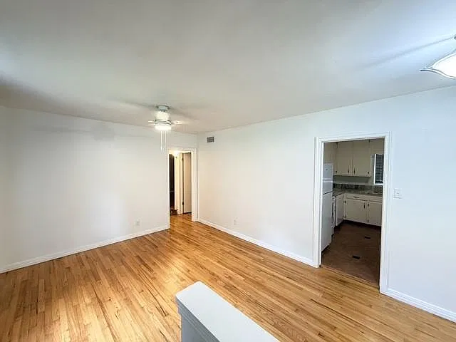 3 bed, 1.5 bath, 1338 sqft, $1,500 — Photo 3