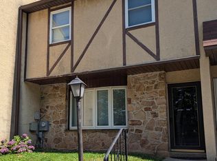 14 Knock N Knoll Cir #14-L, Willow Grove, PA 19090