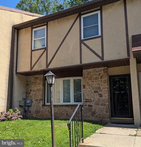 14 Knock N Knoll Cir #14-L, Willow Grove, PA, 19090