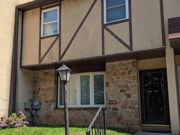 14 Knock N Knoll Cir #14-L, Willow Grove, PA 19090