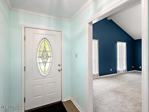 5th image of 201 Brookwood Dr