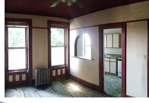 2nd image of 204 Lewis Ave