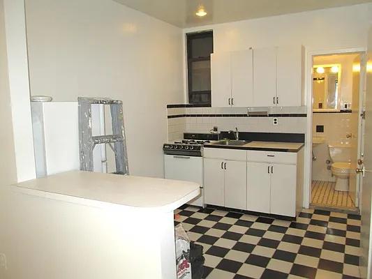 Rented by Keller Williams NYC | media 8