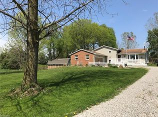 3075 Ridgewood Rd, Medina, OH 44256