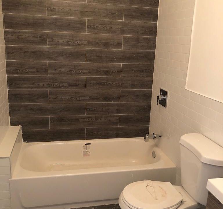 2nd image of 1013 E 156th St #2