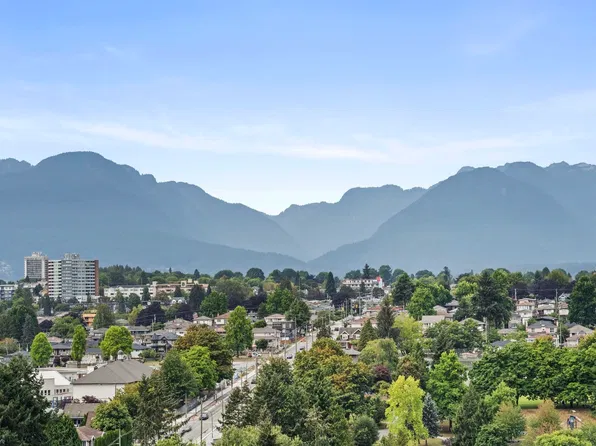 4132 Halifax St #2101, Burnaby, BC V5C 6V1