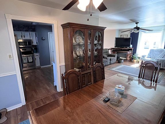 5th image of 6314 Broughton Ave