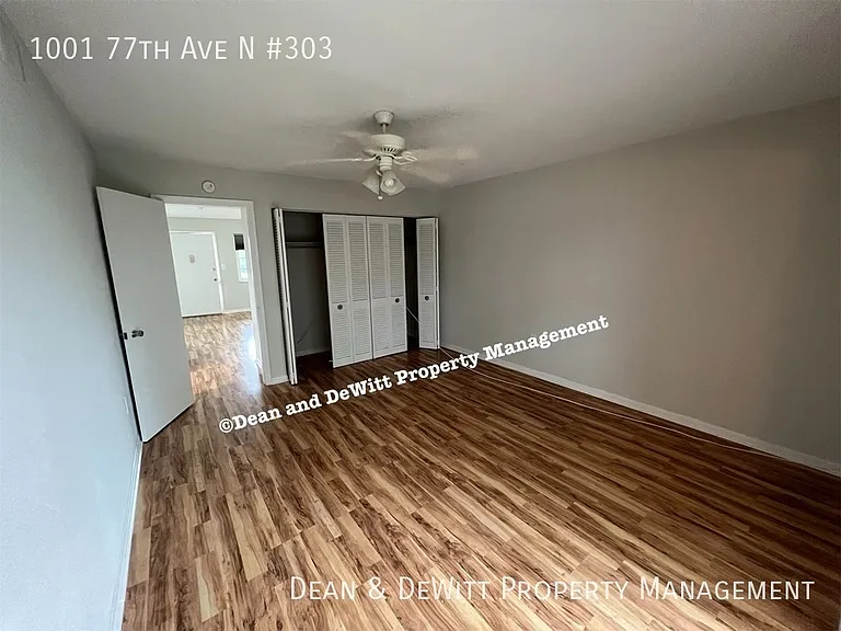 1001 77th Ave N #303 — Photo 11