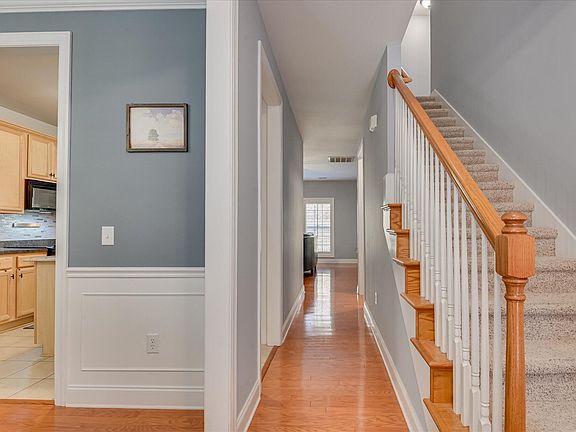 5th image of 136 Kemper Downs Dr