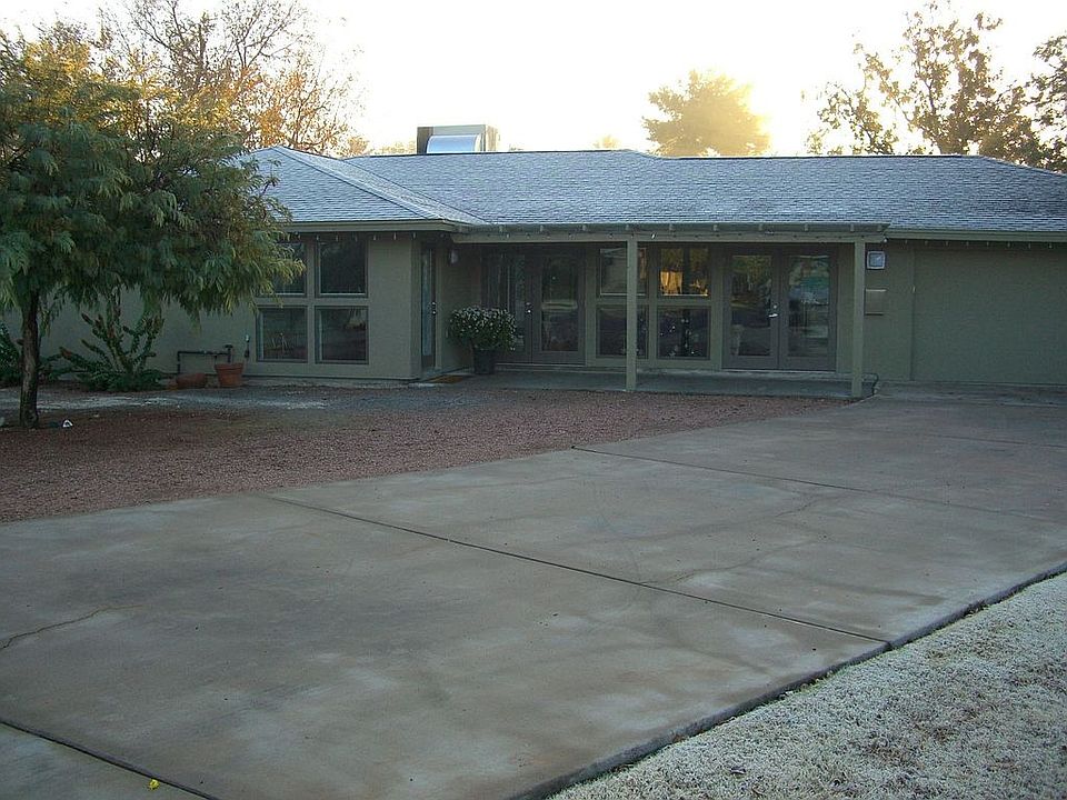 2nd image of 4615 E Earll Dr