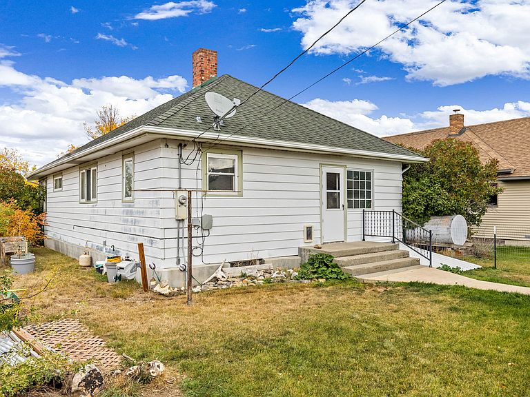Listing photo 5