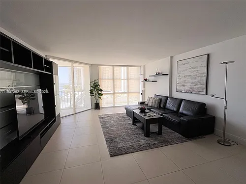 1865 Brickell Ave #A810 Photo 1