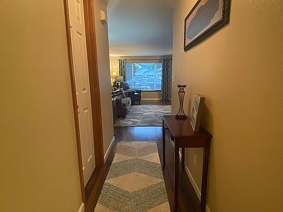 4th image of 675 32nd St Unit 3