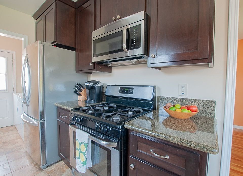 1st image of 11633 S Saint Andrews Pl