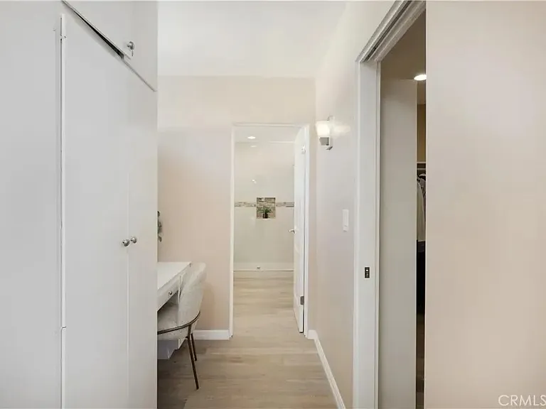 9844 Pangborn Ave — Photo 22