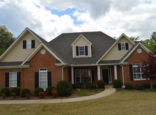 160 Bonnie Ln, Fayetteville, GA 30215