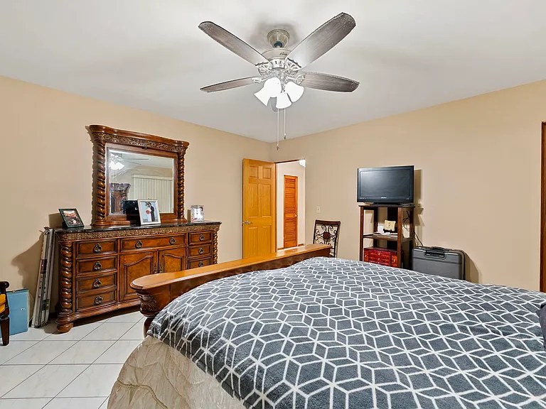 8729 W Summerdale Ave #1 — Photo 14