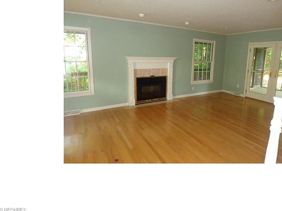 3rd image of 2177 Isabelle Dr