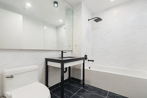 Rented by Nooklyn NYC LLC | media 10