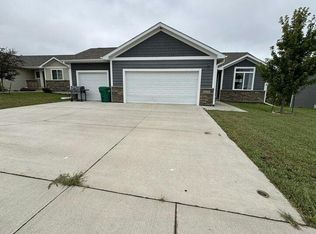2920 Prairieside Pl, Norwalk, IA 50211