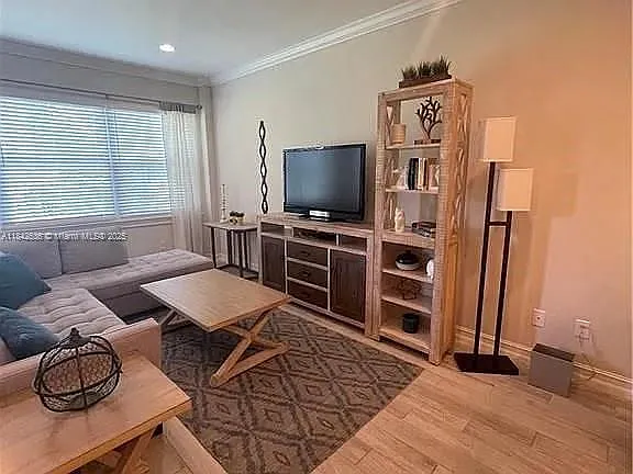 7139 Greenwood Park Cir #12 — Photo 8