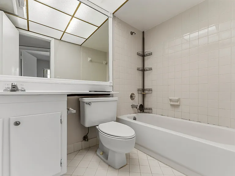 1638 Embassy Dr #208 — Photo 5