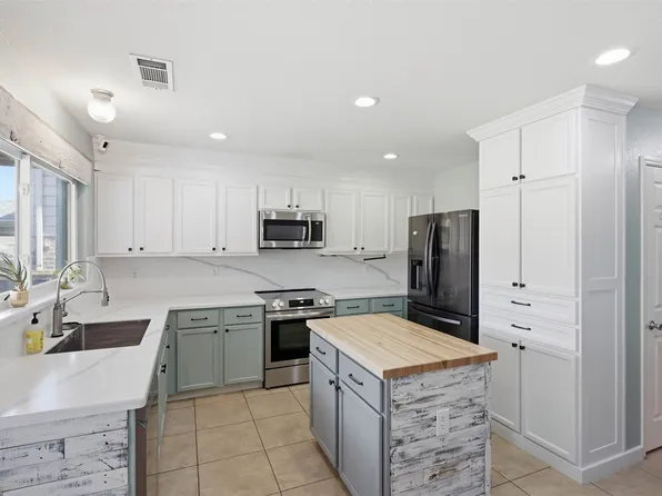 14037 Fontana Rd, Fort Worth, TX 76115